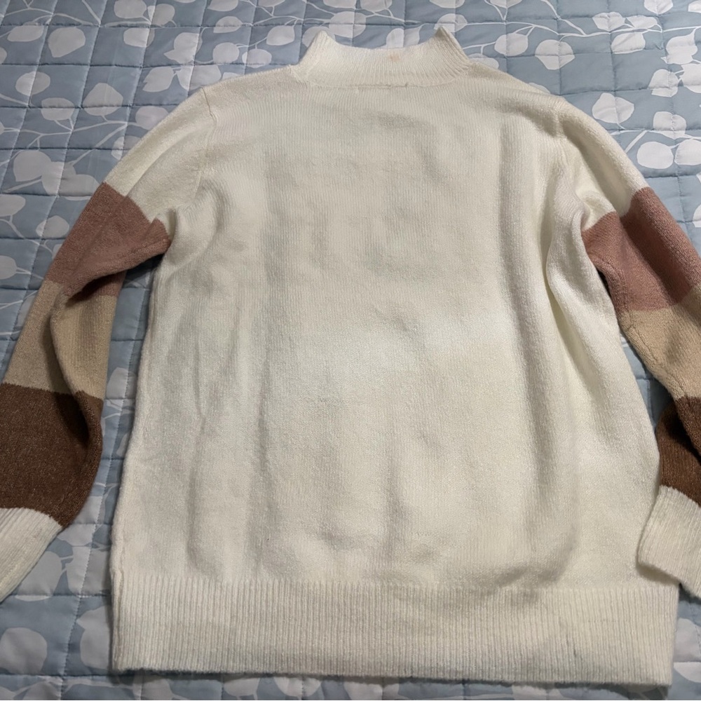 Maurices Sweater - Picture 4 of 4